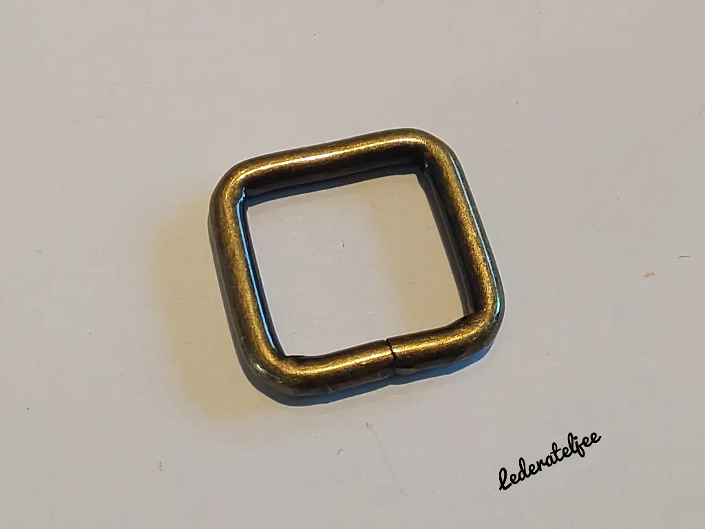 R56 Ring 2 cm Oud Goud