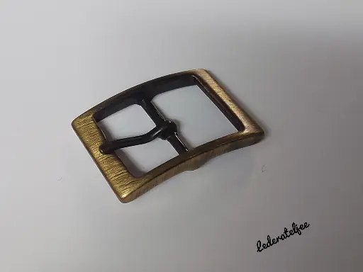 C98 Gesp 2.5cm Brons