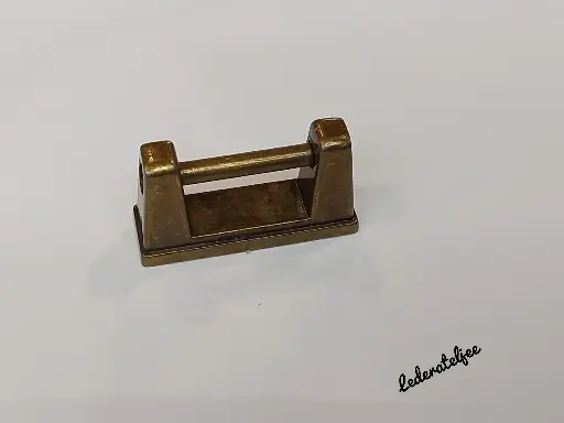 H135 Handvatbevestiger Oud Goud 