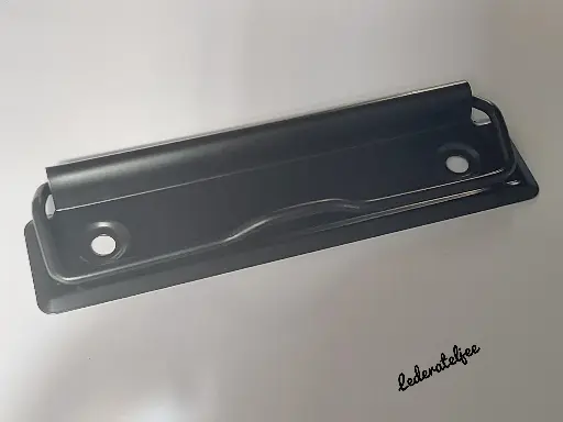 Clipboard clip