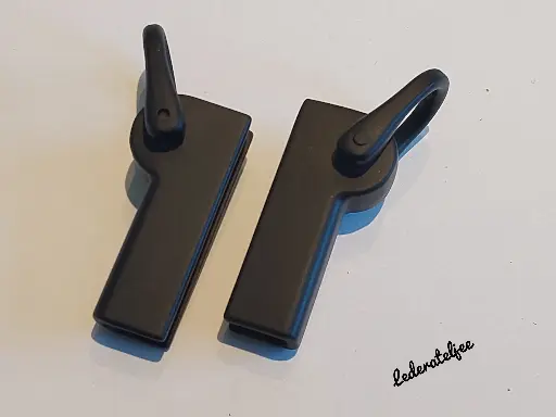 H152 Riembevestiger Zwart